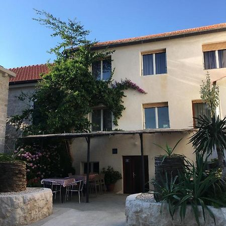 Sobe Gorana Hotel Zivogosce Exterior photo