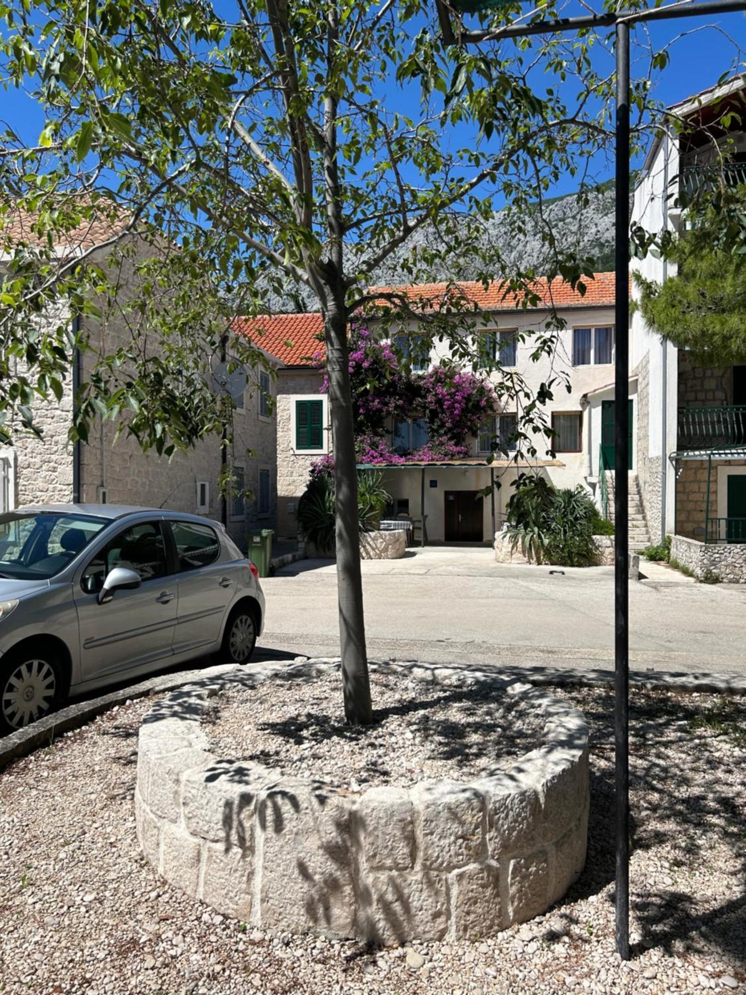 Sobe Gorana Hotel Zivogosce Exterior photo